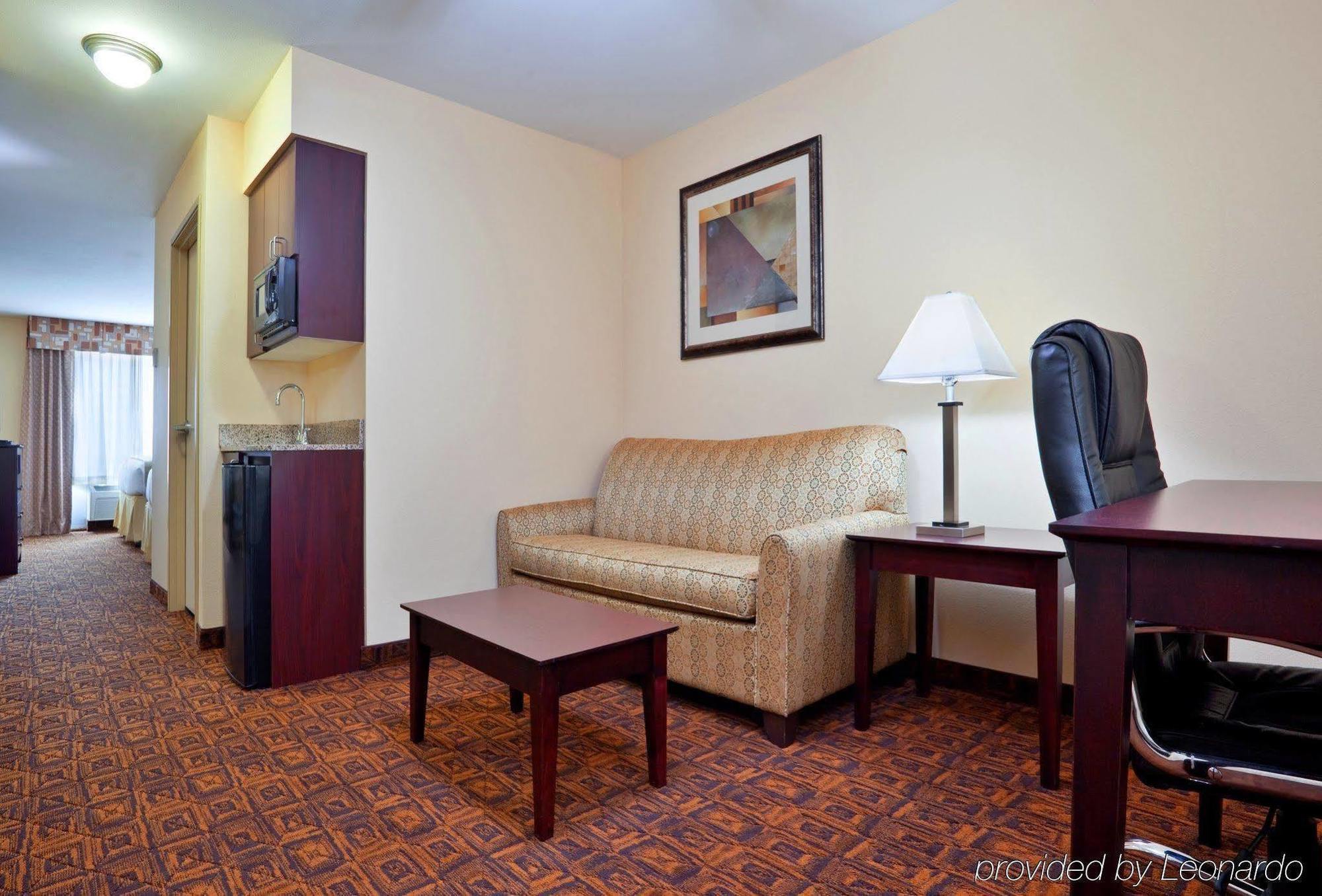 Holiday Inn Express Hotel & Suites Cincinnati - Mason, An Ihg Hotel エクステリア 写真